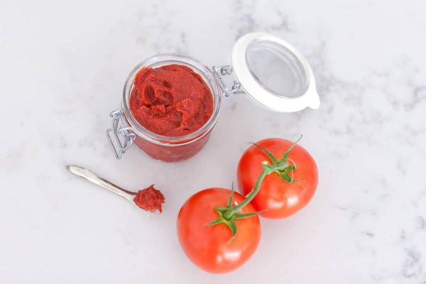 توزیع عمده رب گوجه فرنگی خوش طعم
